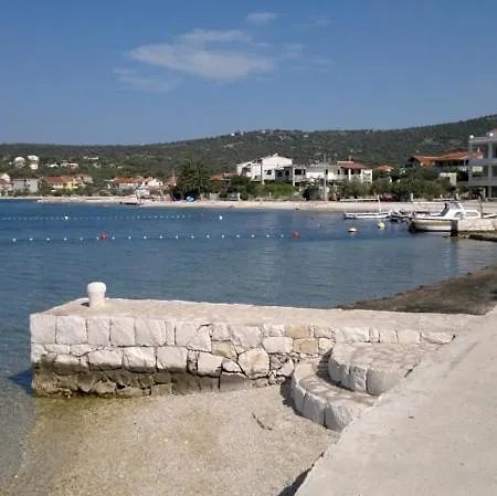 Toni * Vinišće